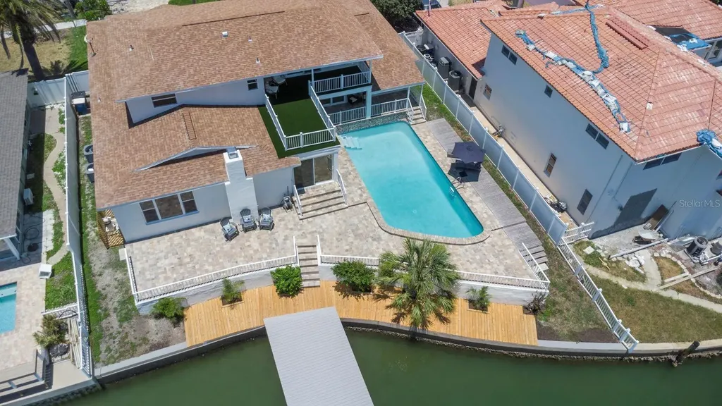 451 Palm Island NE Clearwater Beach FL 33767