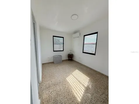 906 Hipolais San Juan PR 00924