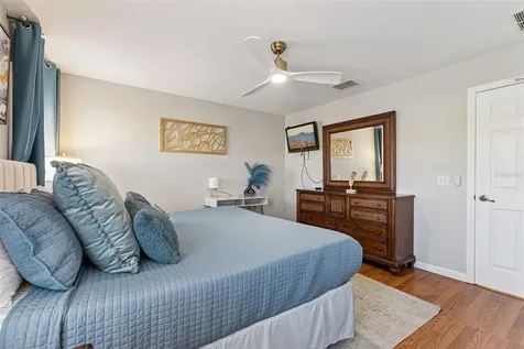 8572 Bay Lilly Loop Kissimmee FL 34747