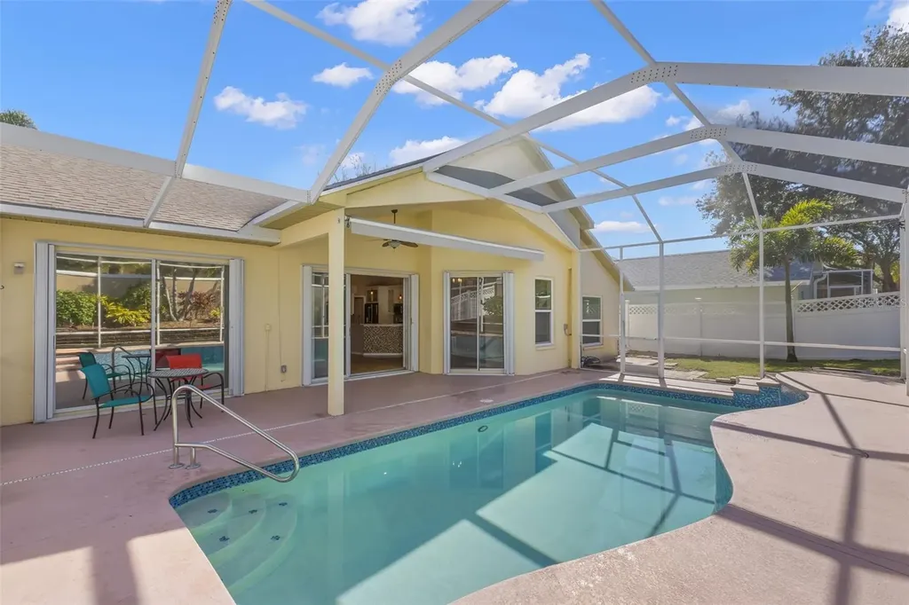 738 N Lake Boulevard Tarpon Springs FL 34689