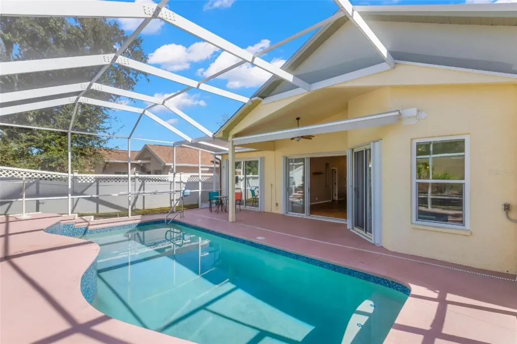738 N Lake Boulevard Tarpon Springs FL 34689