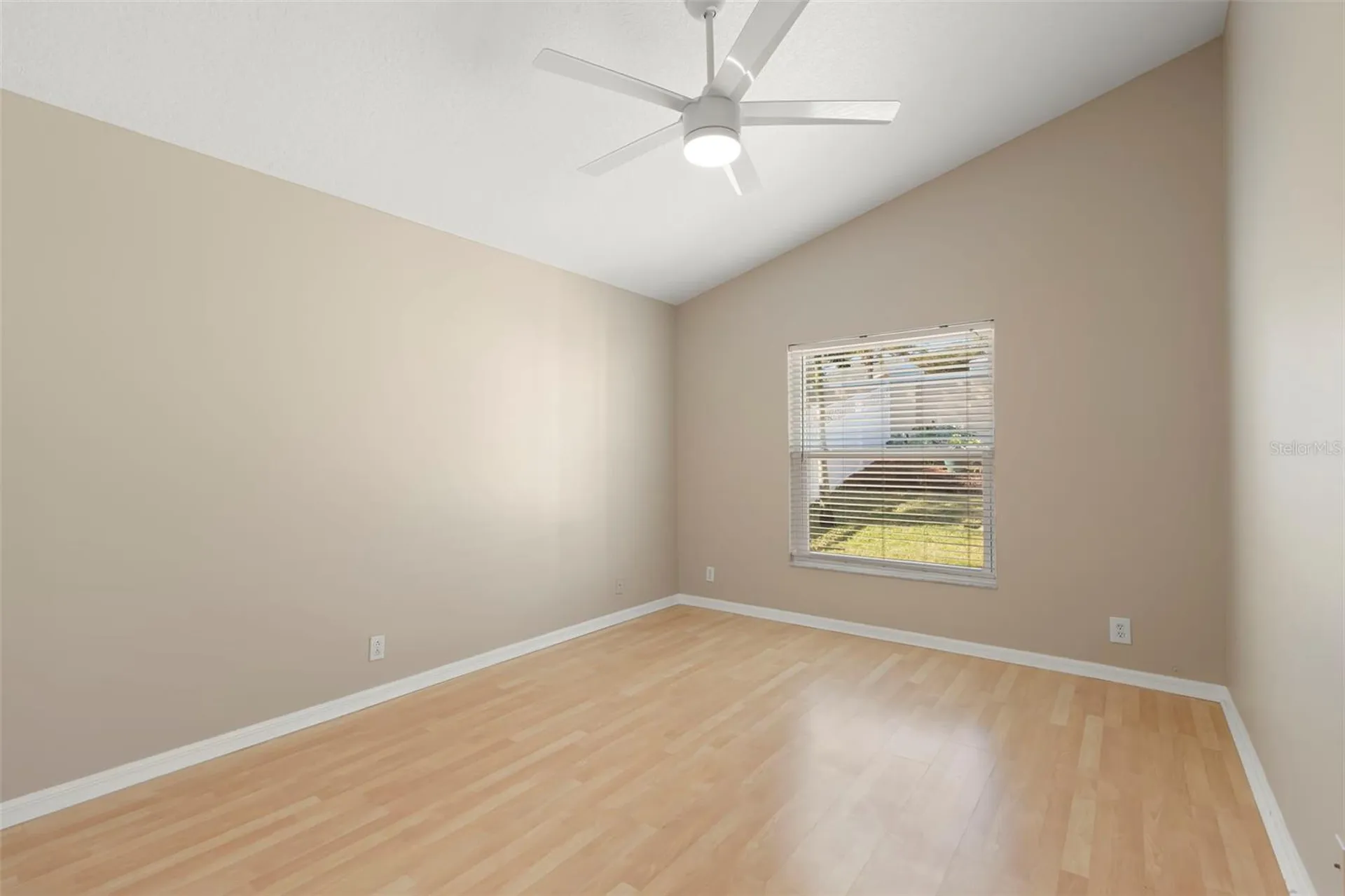 738 N Lake Boulevard Tarpon Springs FL 34689