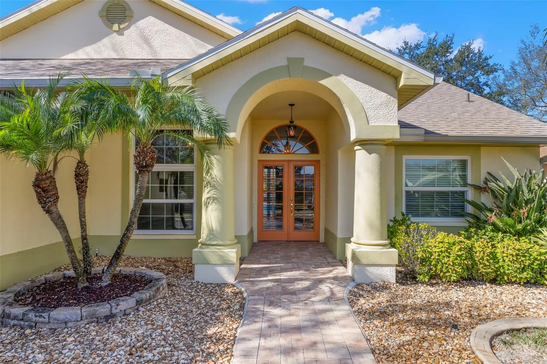 738 N Lake Boulevard Tarpon Springs FL 34689