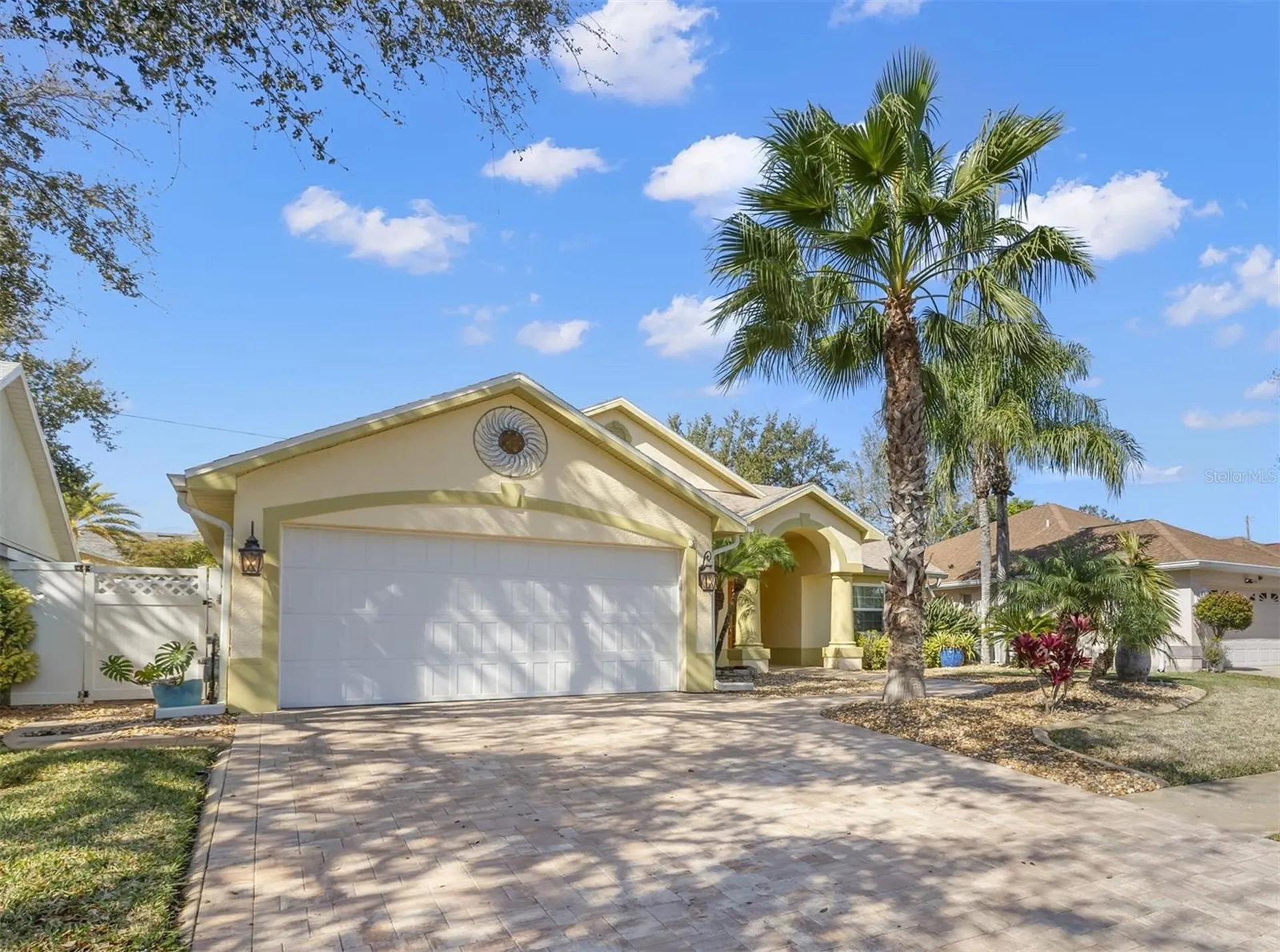738 N Lake Boulevard Tarpon Springs FL 34689