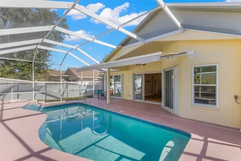 738 N Lake Boulevard Tarpon Springs FL 34689