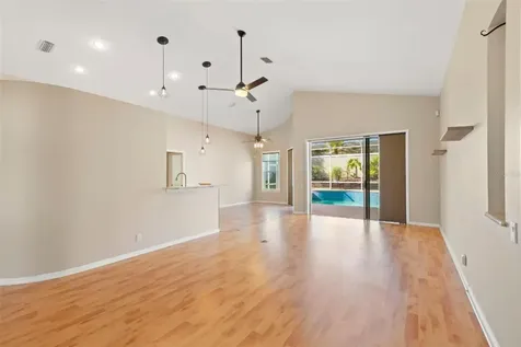 738 N Lake Boulevard Tarpon Springs FL 34689