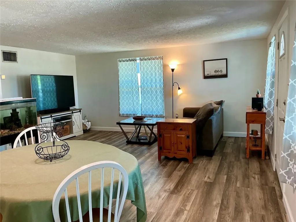 3020 Hawthorne Street Sarasota FL 34239