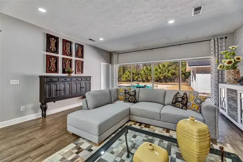 7569 Park City Drive Jacksonville FL 32244