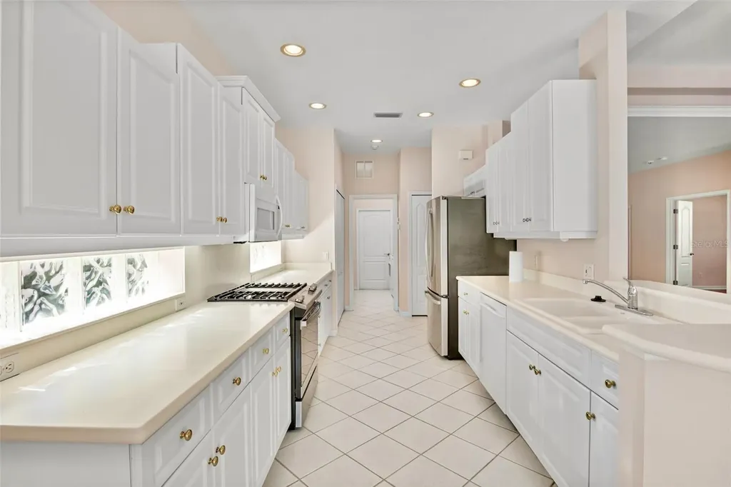 8335 Nice Way Sarasota FL 34238