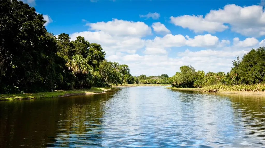 8335 Nice Way Sarasota FL 34238