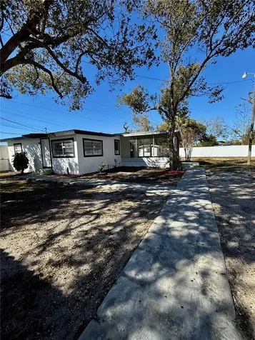 2610 Eaton Avenue Lakeland FL 33803