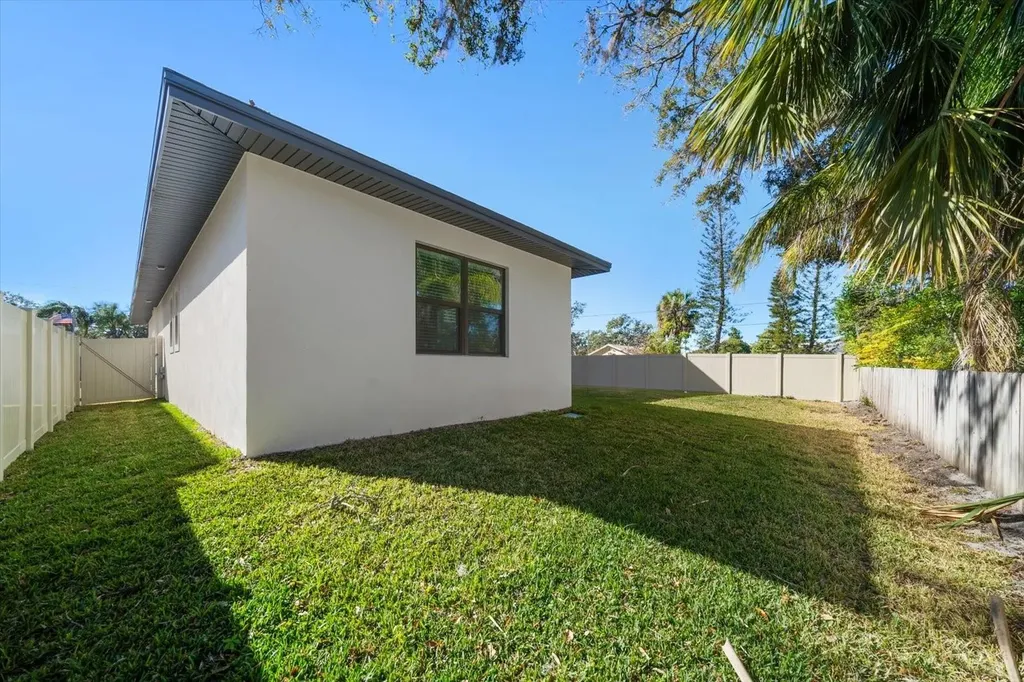 14733 Sunset Drive Largo FL 33774