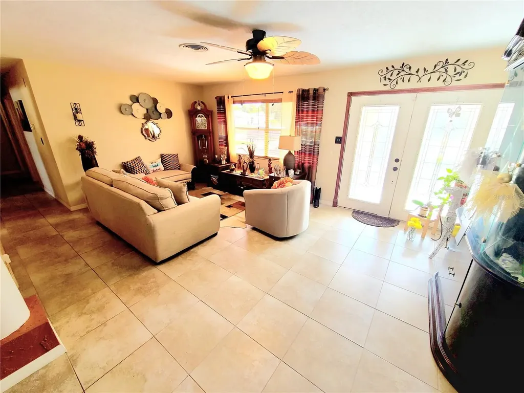701 58th Avenue S St Petersburg FL 33705