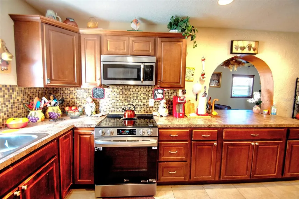 701 58th Avenue S St Petersburg FL 33705