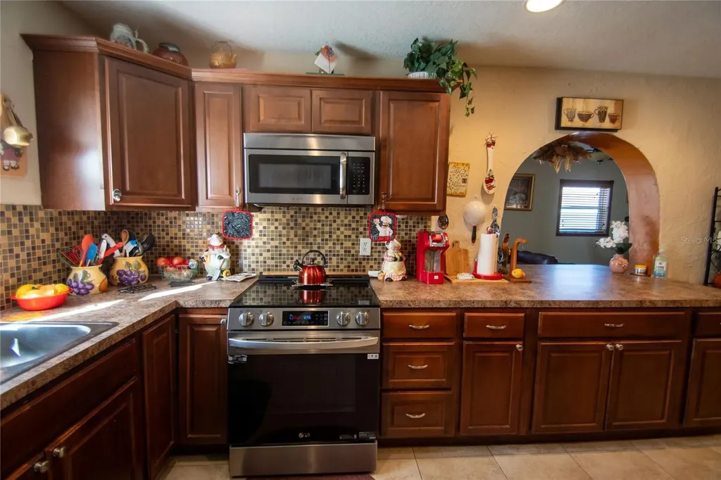 701 58th Avenue S St Petersburg FL 33705