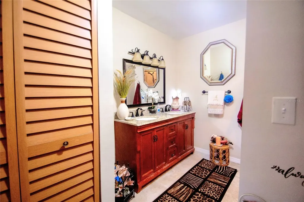 701 58th Avenue S St Petersburg FL 33705