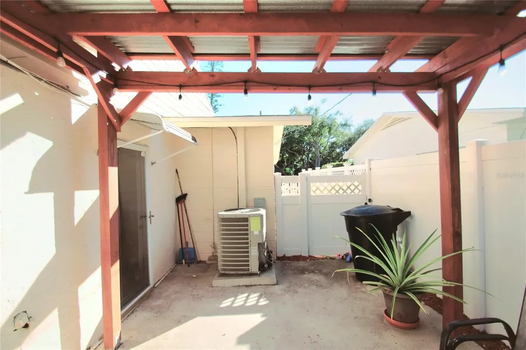701 58th Avenue S St Petersburg FL 33705