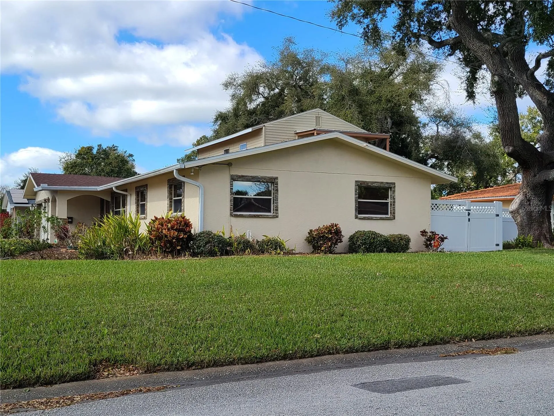 701 58th Avenue S St Petersburg FL 33705