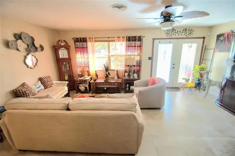 701 58th Avenue S St Petersburg FL 33705