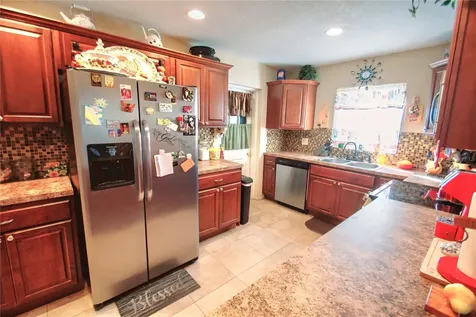 701 58th Avenue S St Petersburg FL 33705
