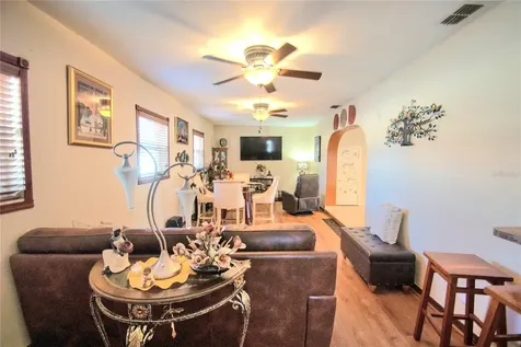 701 58th Avenue S St Petersburg FL 33705