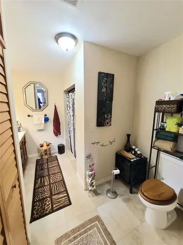701 58th Avenue S St Petersburg FL 33705