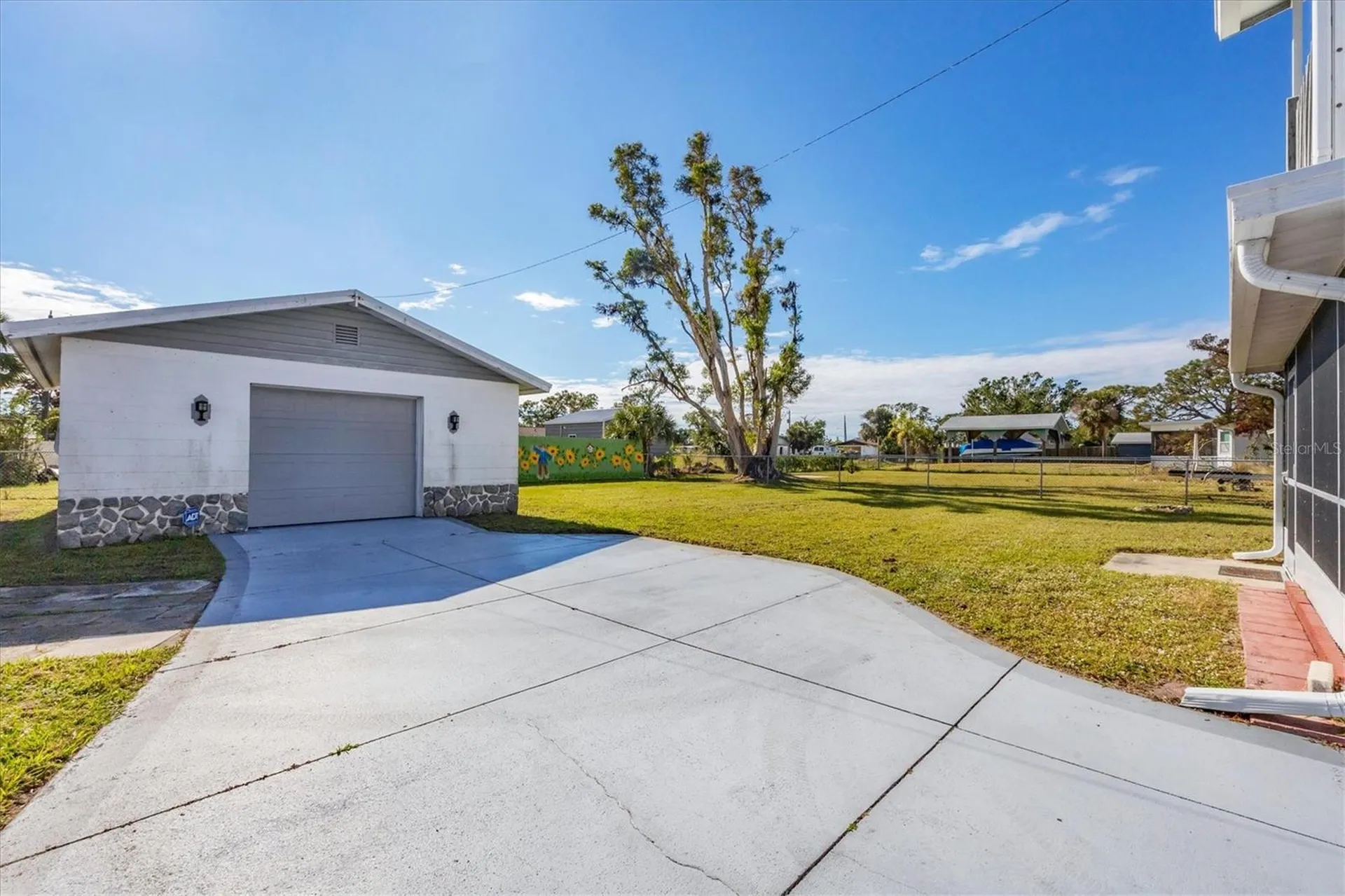2075 Pennsylvania Avenue Englewood FL 34224