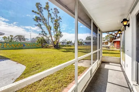 2075 Pennsylvania Avenue Englewood FL 34224