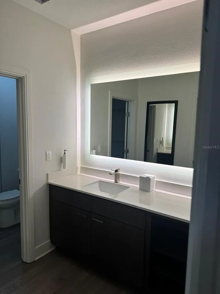 14501 Grove Resort Avenue Winter Garden FL 34787
