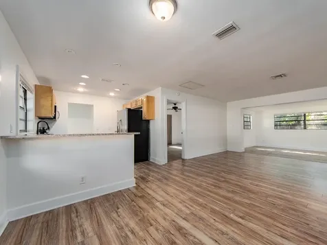 2242 Indian Avenue S Belleair Bluffs FL 33770