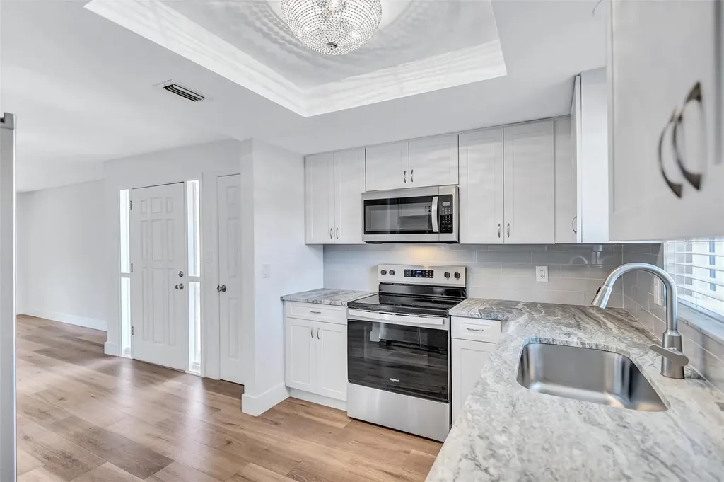 191 Vista Hermosa Circle Sarasota FL 34242