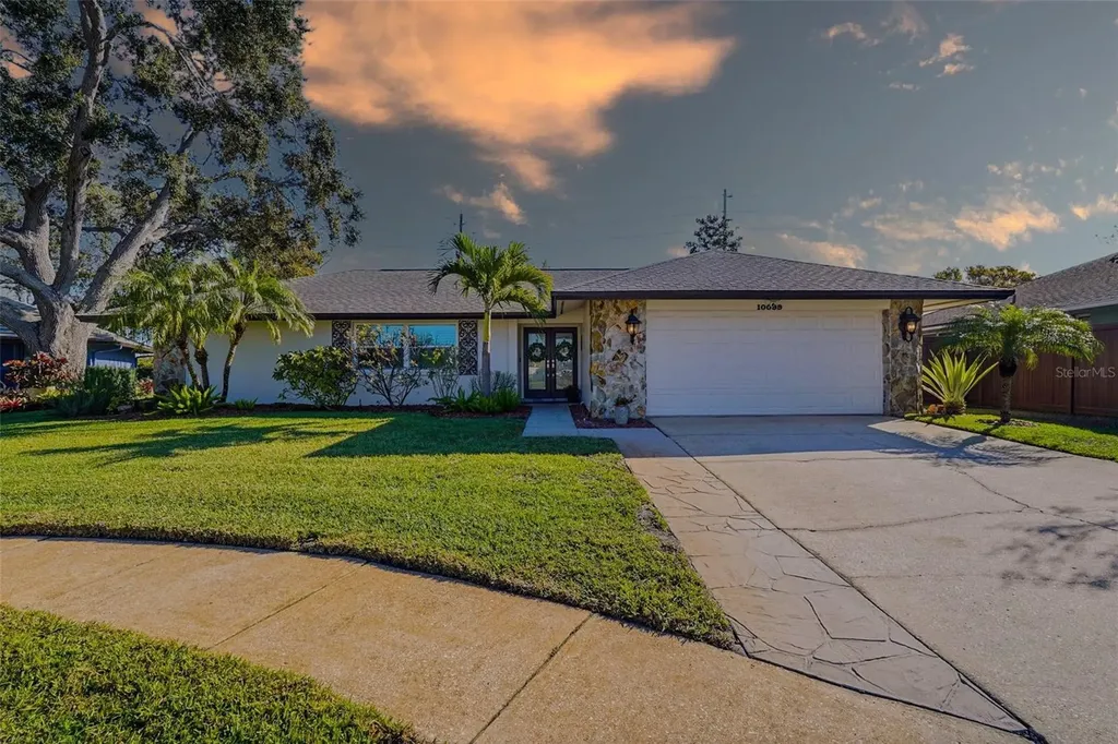 10099 Linden Place Drive Seminole FL 33776