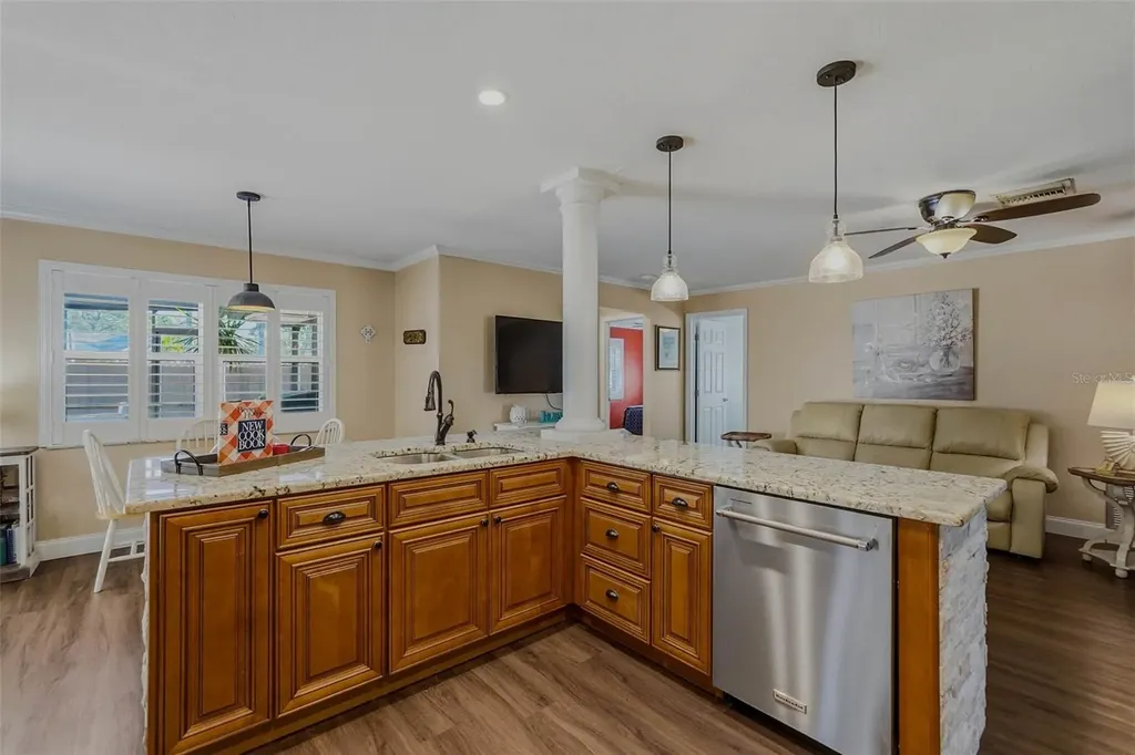 10099 Linden Place Drive Seminole FL 33776