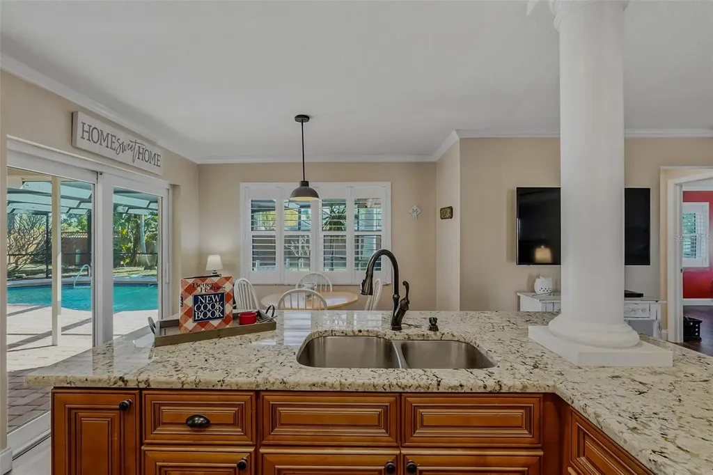 10099 Linden Place Drive Seminole FL 33776