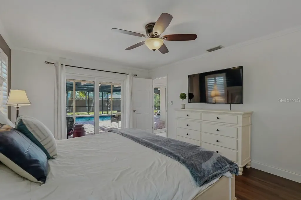 10099 Linden Place Drive Seminole FL 33776