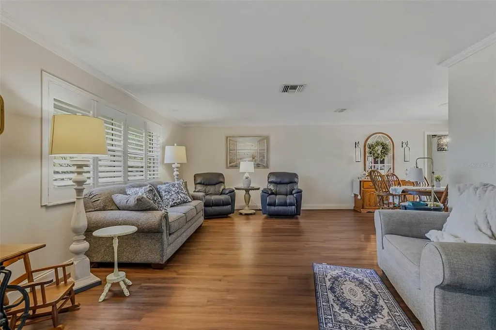 10099 Linden Place Drive Seminole FL 33776