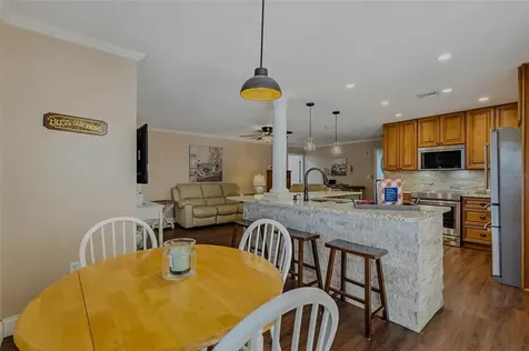 10099 Linden Place Drive Seminole FL 33776
