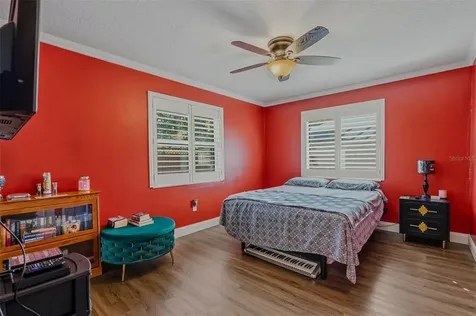 10099 Linden Place Drive Seminole FL 33776