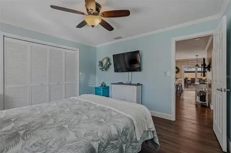 10099 Linden Place Drive Seminole FL 33776
