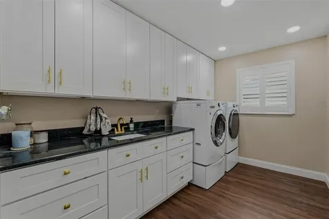 10099 Linden Place Drive Seminole FL 33776
