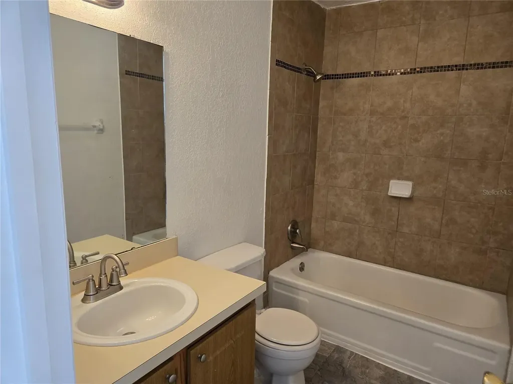 4223 S Semoran Boulevard Orlando FL 32822