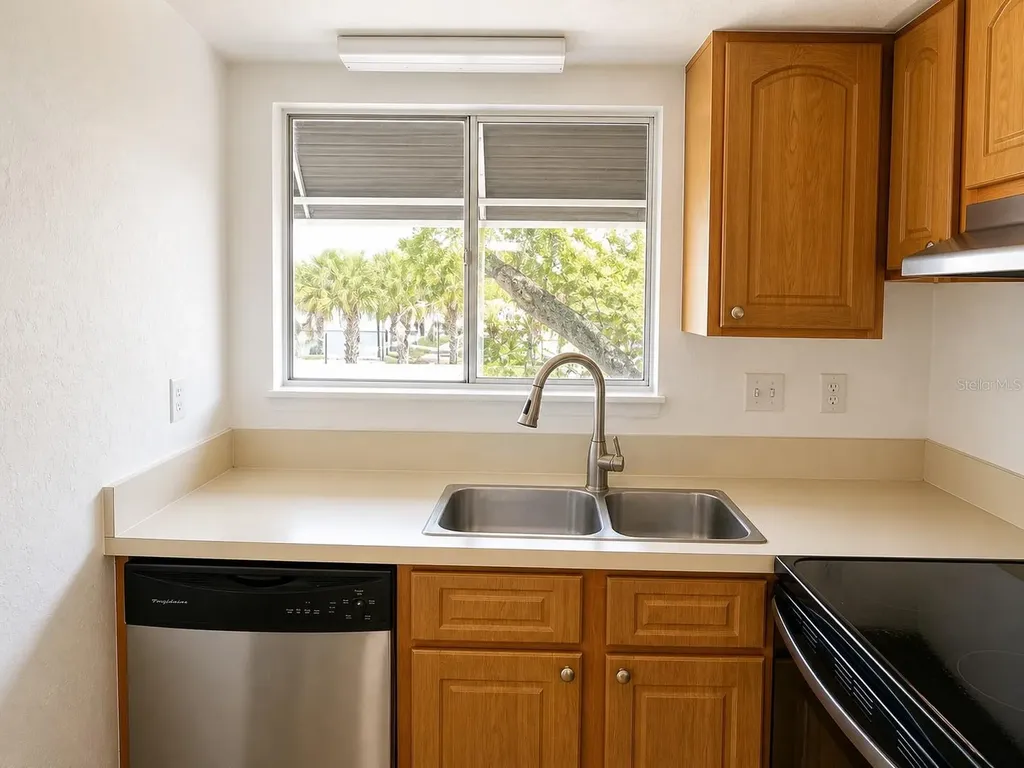 4223 S Semoran Boulevard Orlando FL 32822