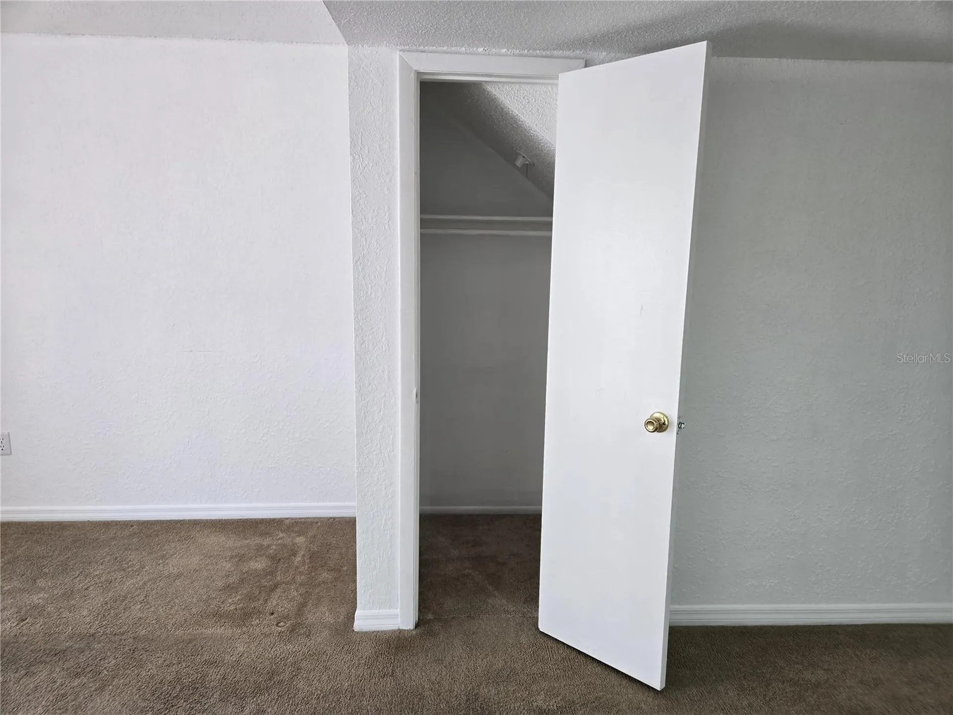 4223 S Semoran Boulevard Orlando FL 32822