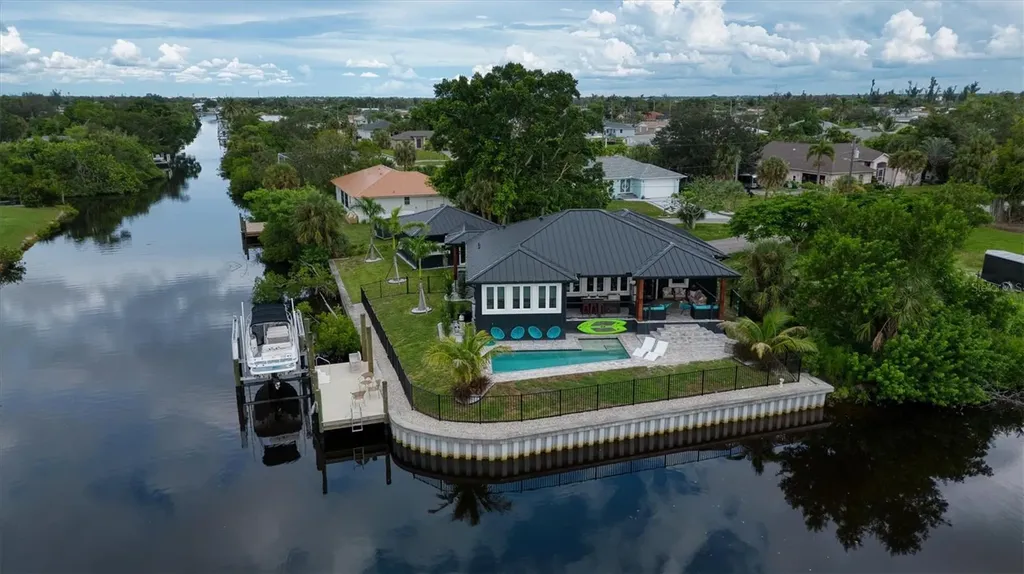 3001 Banyan Way Punta Gorda FL 33950