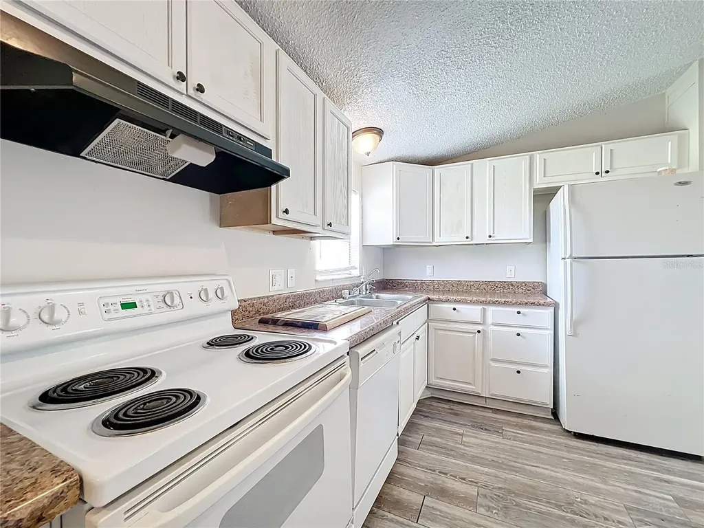 5268 Rock Dove Loop Lakeland FL 33810