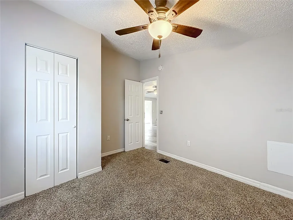 5268 Rock Dove Loop Lakeland FL 33810