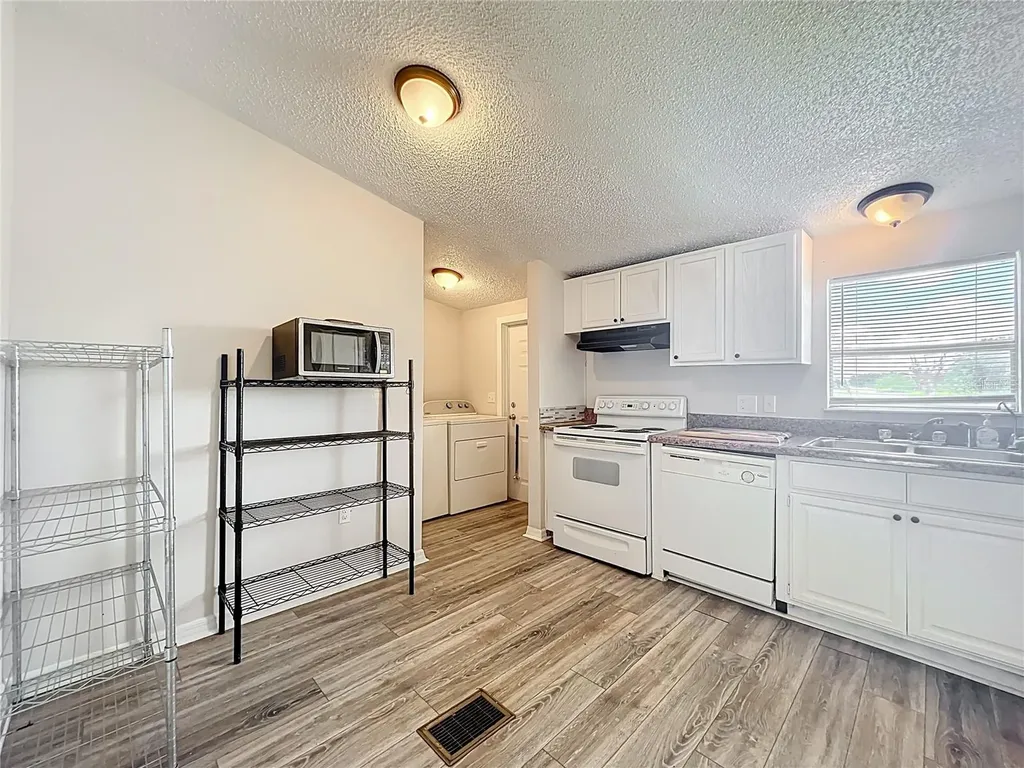 5268 Rock Dove Loop Lakeland FL 33810