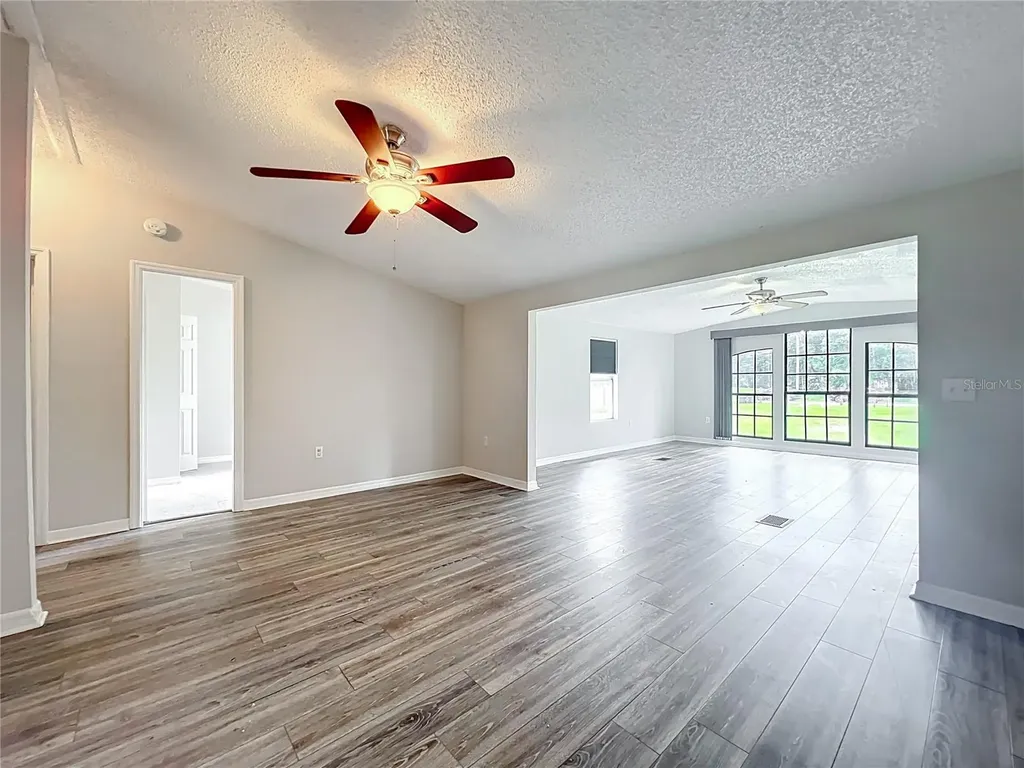 5268 Rock Dove Loop Lakeland FL 33810