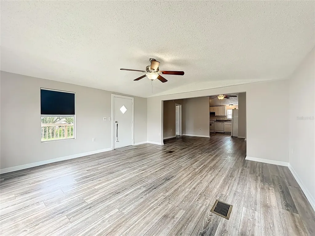 5268 Rock Dove Loop Lakeland FL 33810