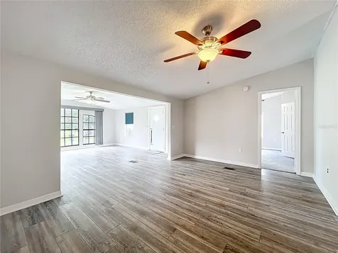 5268 Rock Dove Loop Lakeland FL 33810